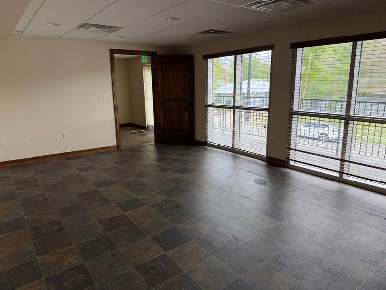231 E 2100 S, Salt Lake City, UT for lease - Building Photo - Image 2 of 45
