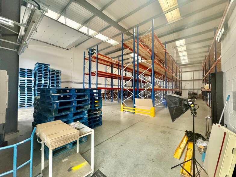 Butterfield Green Rd, Luton à vendre - Photo du bâtiment - Image 3 de 5