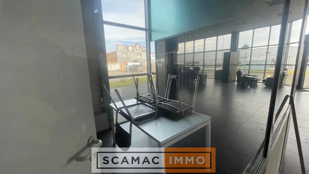 Industrial in Milly-la-Forêt for sale - Interior Photo - Image 3 of 13