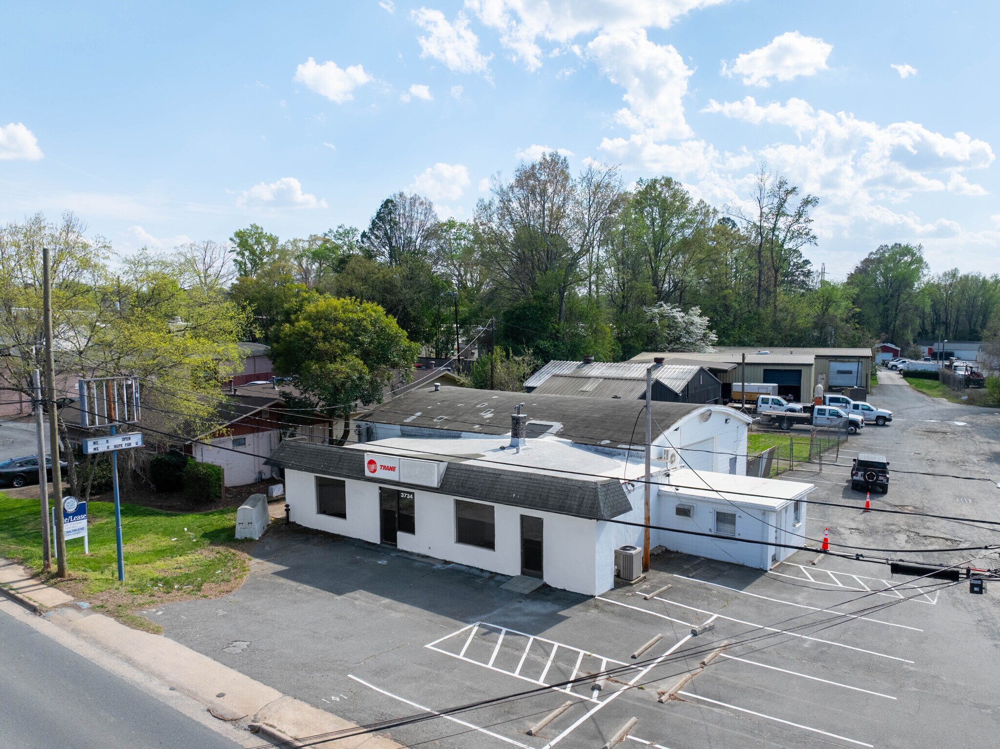 3734 Monroe Rd, Charlotte, NC for lease Primary Photo- Image 1 of 5