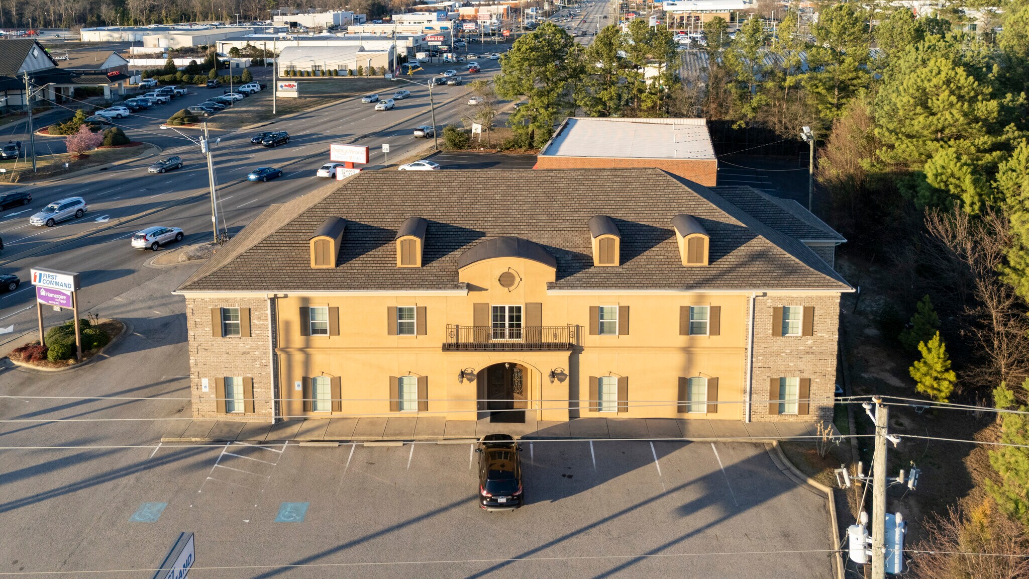 1995 Skibo Rd, Fayetteville, NC for lease Building Photo- Image 1 of 15