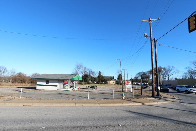 401 E Poinsett St, Greer, SC for lease - Building Photo - Image 3 of 6