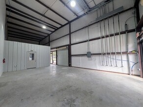 26232 FM 2978 Rd, Magnolia, TX à louer Photo intérieure- Image 2 de 7