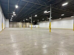 918 113th St, Arlington, TX for lease Interior Photo- Image 1 of 6