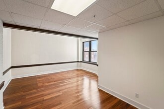 216 Crown St, New Haven, CT for lease Interior Photo- Image 2 of 13