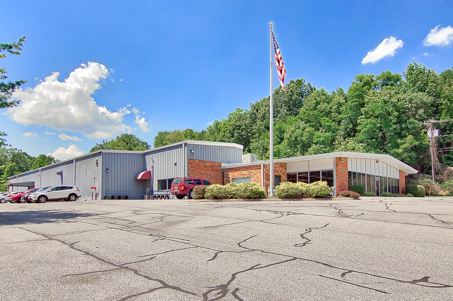 2200 S Main St, Blacksburg, VA à vendre - Photo principale - Image 1 de 1