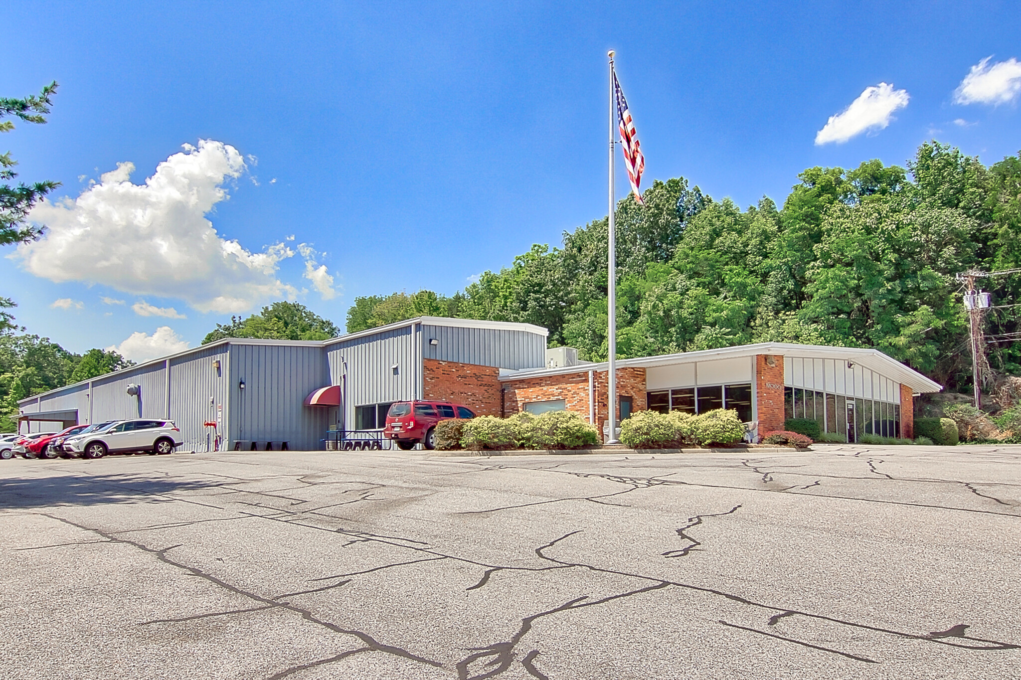 2200 S Main St, Blacksburg, VA à vendre Photo principale- Image 1 de 1