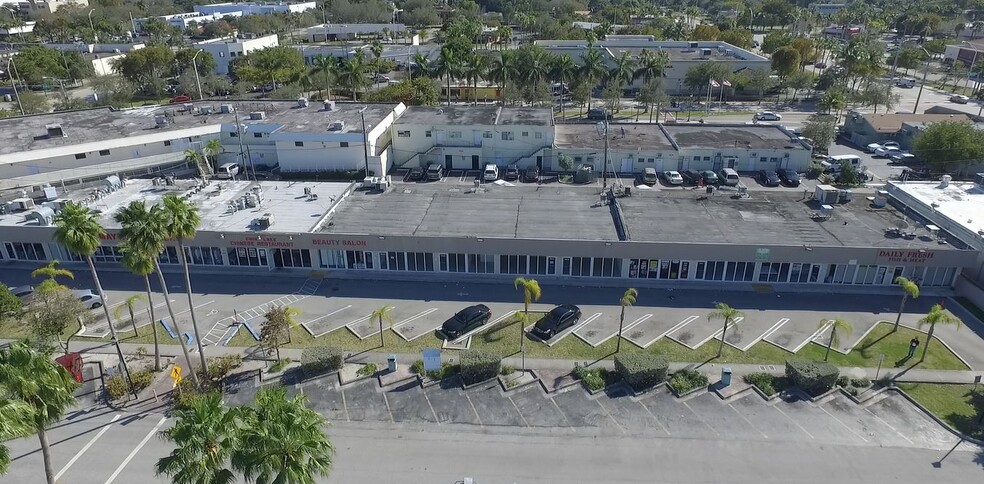 1540-1560 NE 165th St, Miami, FL for lease - Aerial - Image 2 of 4