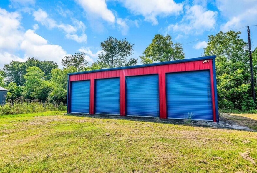 8321 E 59 BUS Hwy, Hungerford, TX à vendre - Photo du bâtiment - Image 2 de 6
