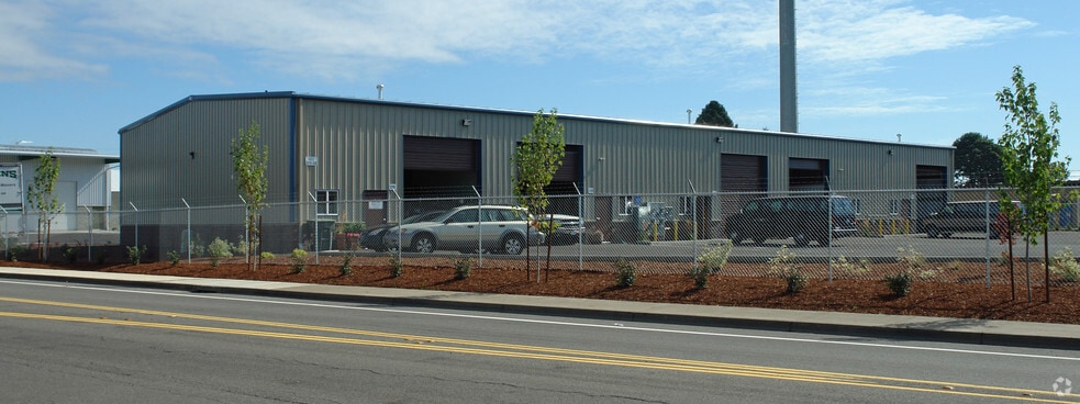 4222 25th Ave NE, Salem, OR for lease - Building Photo - Image 3 of 6