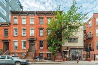 Plus de détails pour 328 Berry St, Brooklyn, NY - Multi-résidentiel à vendre