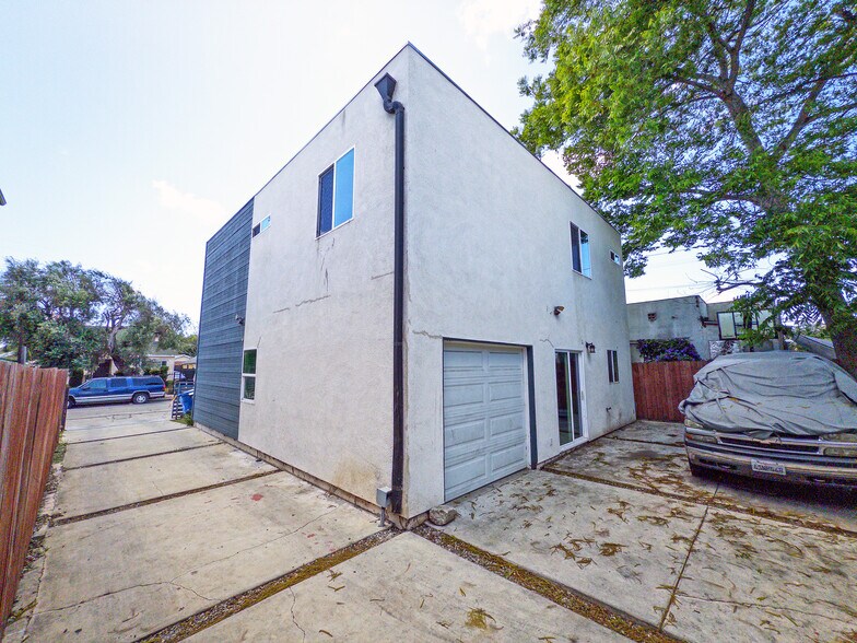 645 W 97th St, Los Angeles, CA à vendre - Photo du bâtiment - Image 3 de 12