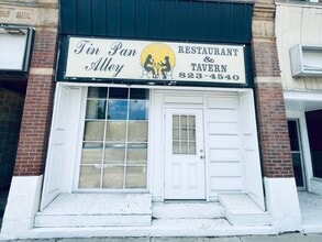 900-904 Penn Ave, Turtle Creek, PA for lease Interior Photo- Image 1 of 9