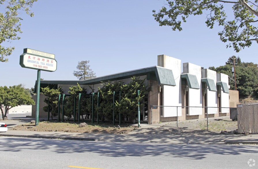 604 Macarthur Blvd, San Leandro, CA for sale - Primary Photo - Image 1 of 3