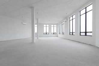 50-05 Metropolitan Ave, Ridgewood, NY for lease Interior Photo- Image 2 of 4