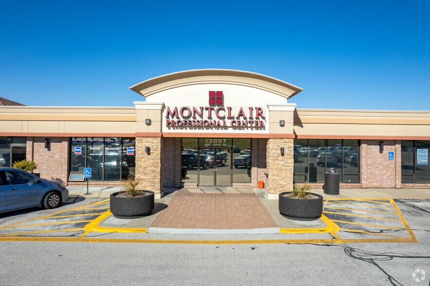 13057 W Center Rd, Omaha, NE for lease - Building Photo - Image 1 of 24