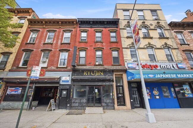 Plus de détails pour 513 Grand St, Brooklyn, NY - Bureau/Commerce de détail à louer