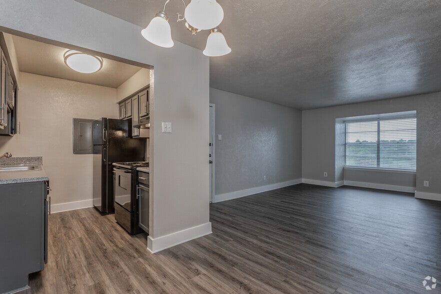 834 Timberlake Dr, Arlington, TX for sale - Interior Photo - Image 3 of 48