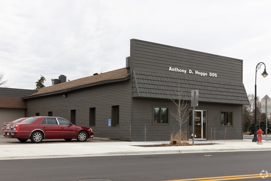 93 Oak Ave S, Annandale, MN for lease - Building Photo - Image 2 of 2