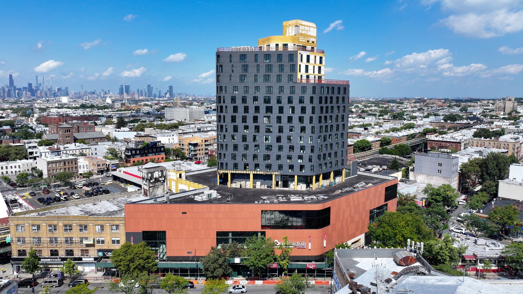 3-50 St. Nicholas Ave, Ridgewood, NY à vendre Photo du bâtiment- Image 1 de 6