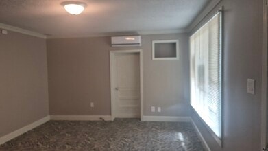 340 Park Ave, Hot Springs, AR for lease Interior Photo- Image 1 of 7