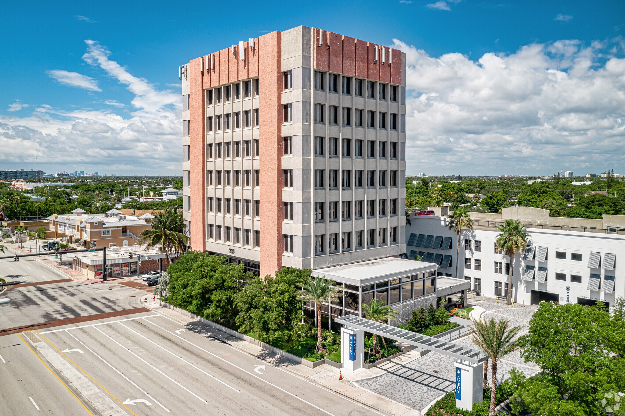 225 N Federal Hwy, Pompano Beach, FL à louer Photo principale- Image 1 de 13