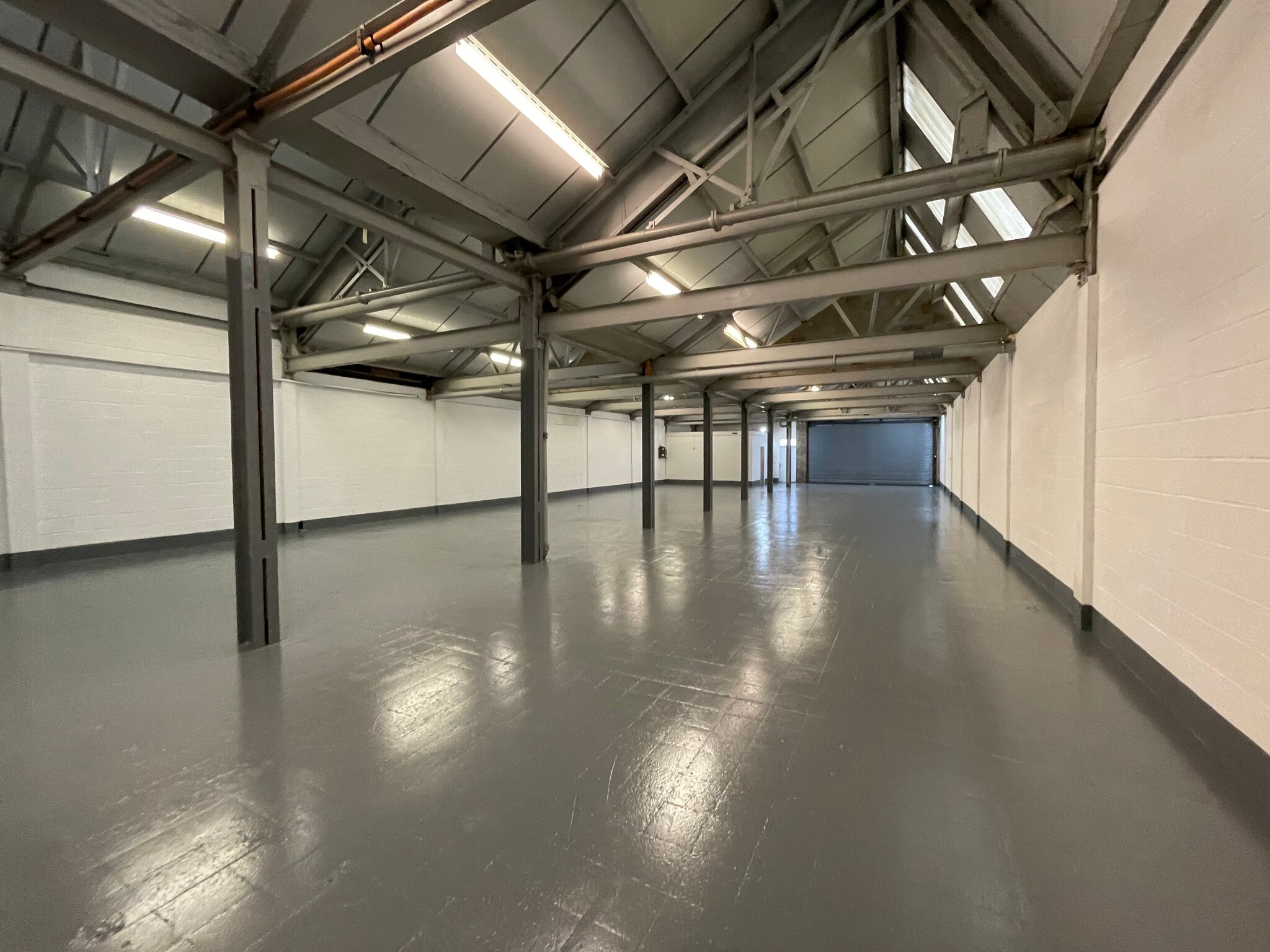 Leagrave Rd, Luton for lease Interior Photo- Image 1 of 3