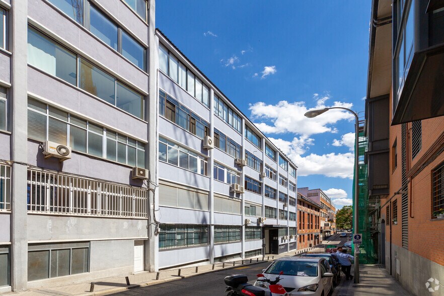 Office in Madrid, Madrid for lease - Building Photo - Image 1 of 1