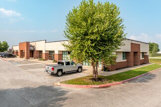 Plus de détails pour 3000 SW Regency Park, Bentonville, AR - Bureau à louer