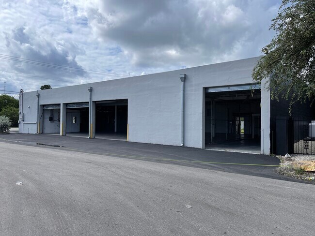 More details for 5731 SW 23rd St, West Park, FL - Retail for Lease