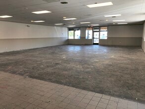 3606-3626 Willow Pass Rd, Concord, CA à louer Photo intérieure- Image 2 de 4