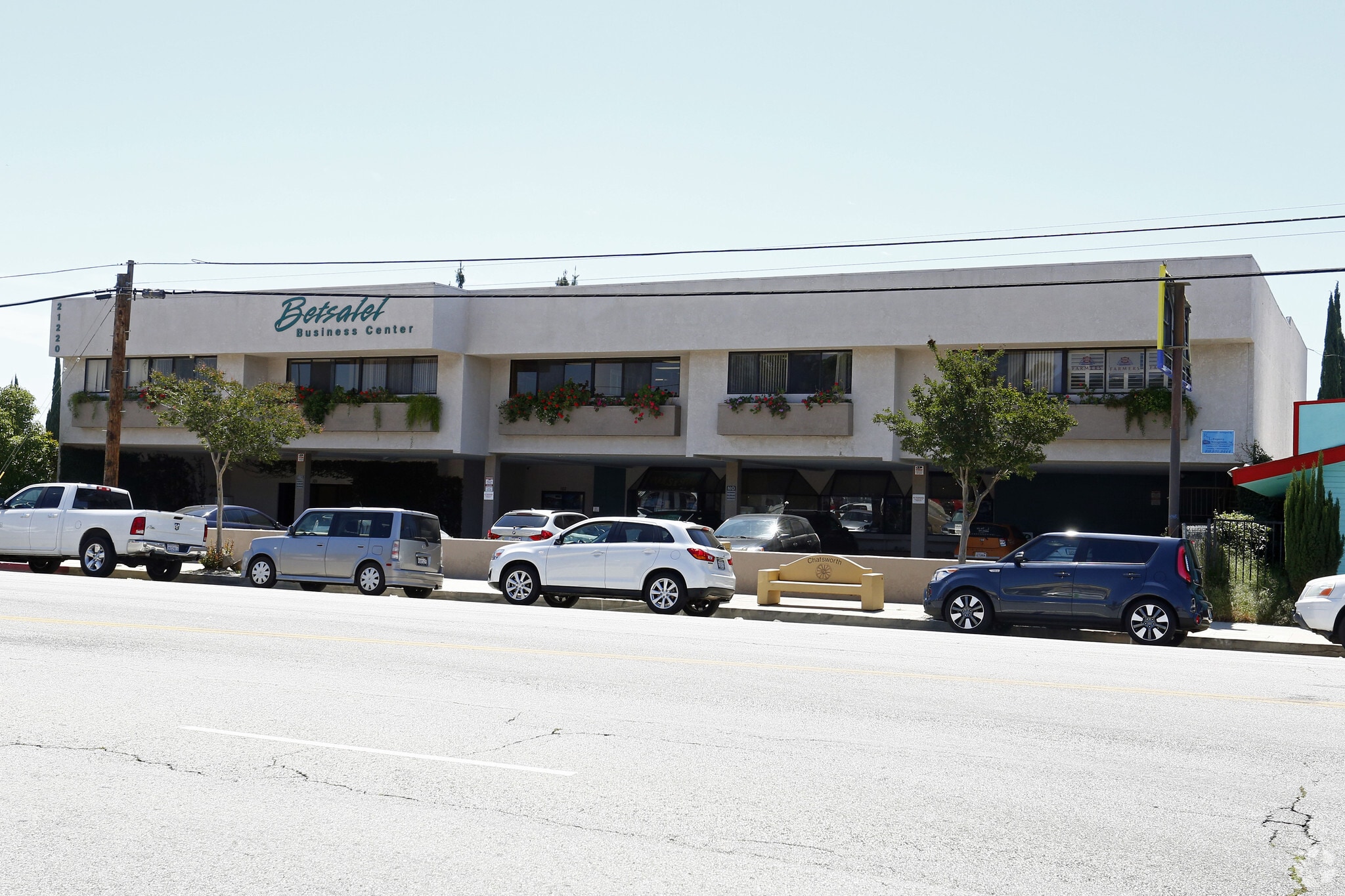 21220 Devonshire St, Chatsworth, CA for lease Primary Photo- Image 1 of 11