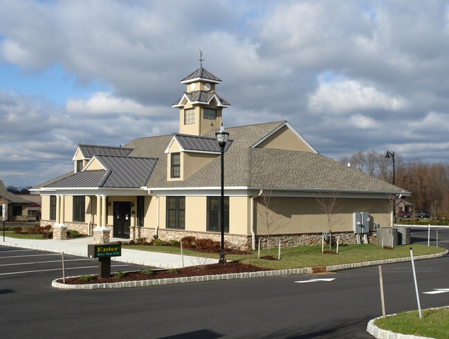 Plus de détails pour 153 Bridgeton Pike, Mullica Hill, NJ - Commerce de détail à vendre