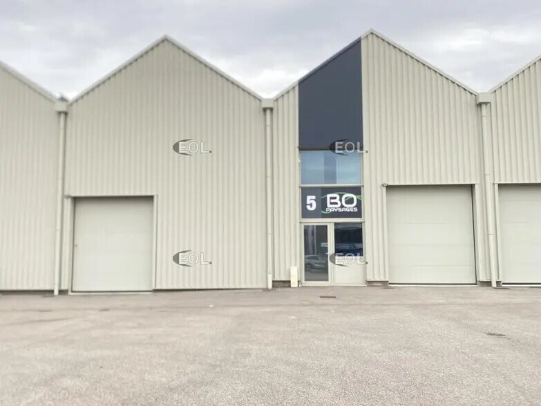Flex in Genas for lease - Building Photo - Image 1 of 6