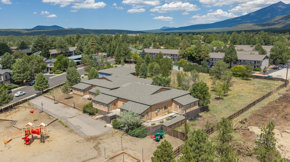 850 N Locust St, Flagstaff, AZ à vendre - Photo du bâtiment - Image 3 de 10