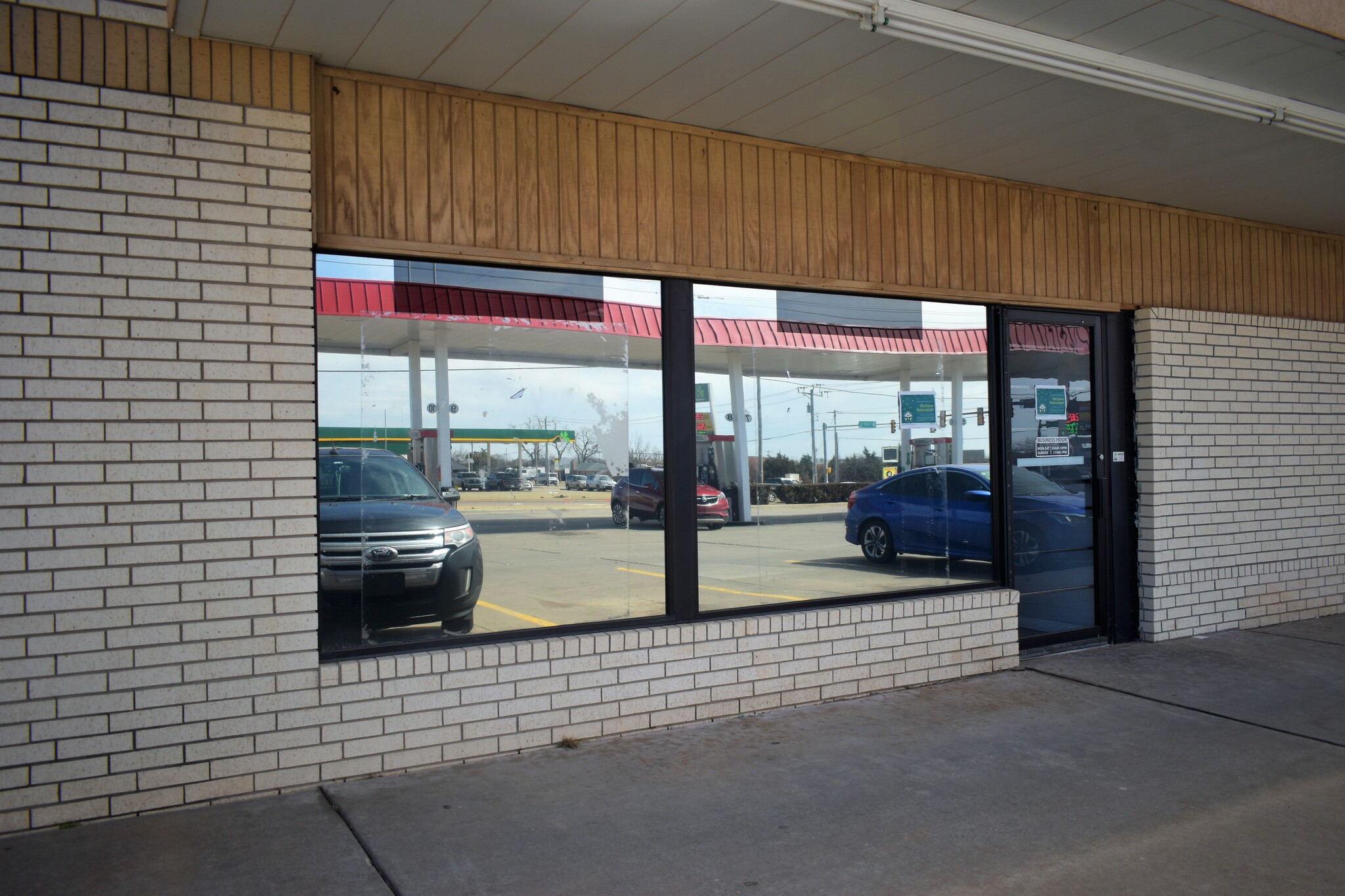 8930 S Sooner Rd, Oklahoma City, OK for lease Building Photo- Image 1 of 3