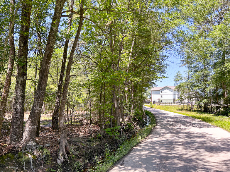 Sandy Lane Drive, Lufkin, TX à vendre - Photo du bâtiment - Image 2 de 5