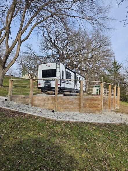 36026 Jewell Ct, Earlham, IA à vendre - Photo du bâtiment - Image 2 de 55