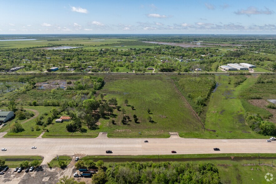 20910 State Hwy 6, Manvel, TX à vendre - Aérien - Image 2 de 14