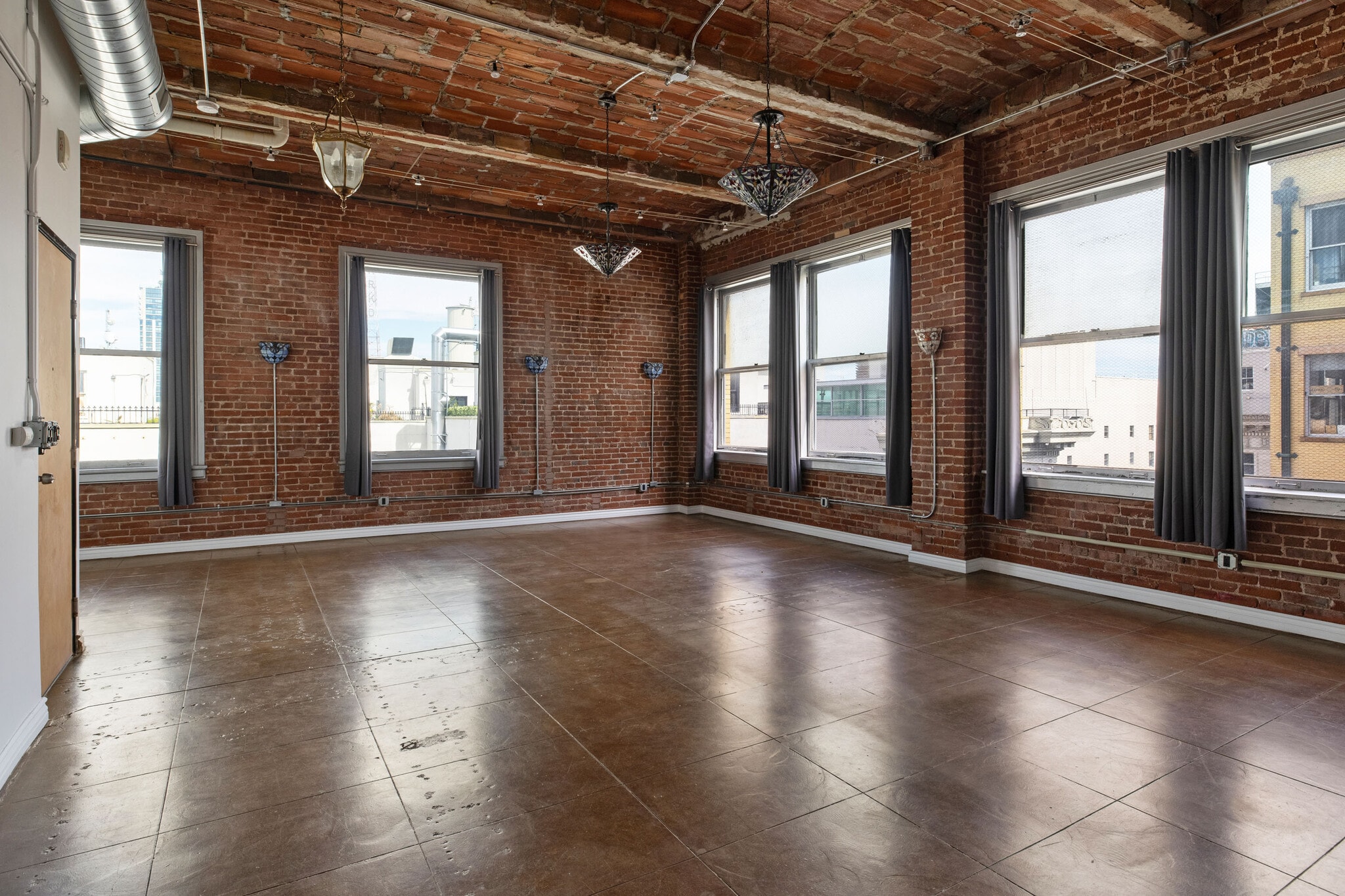 215 W 7th St, Los Angeles, CA for sale Building Photo- Image 1 of 18