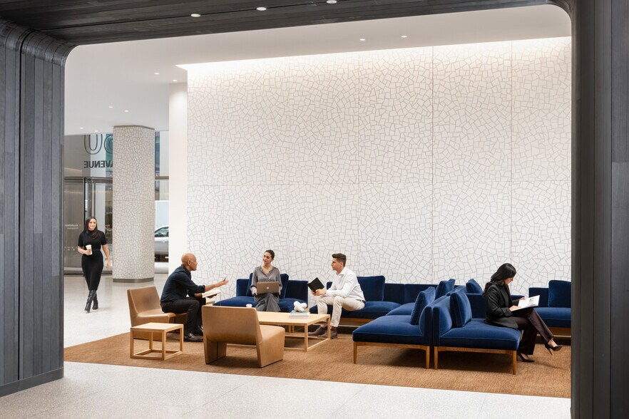 660 Fifth Ave, New York, NY à louer - Photo intérieure - Image 2 de 5