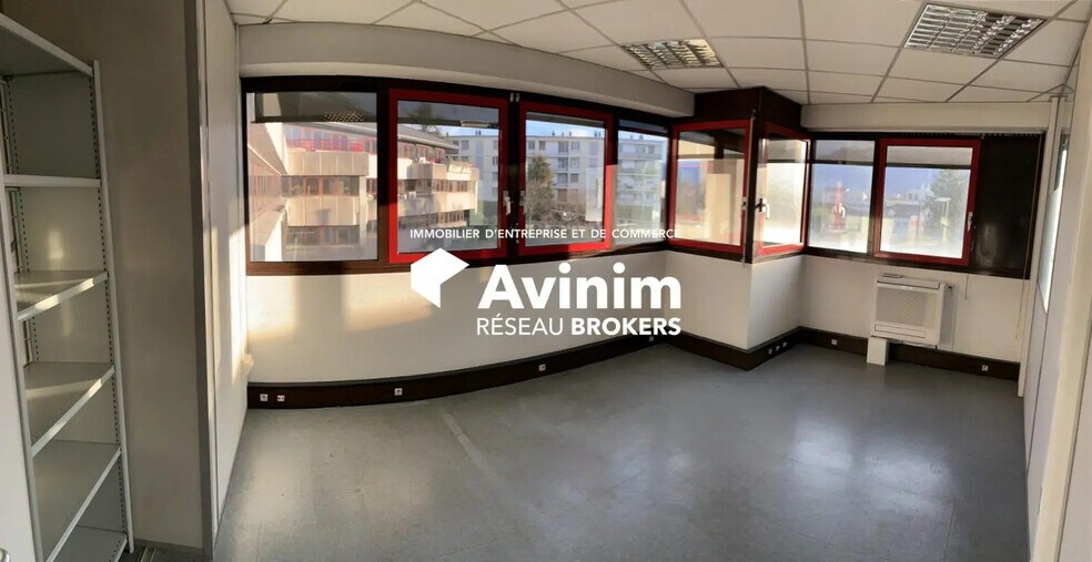 Bureau dans La Tronche à louer - Photo intérieure - Image 1 de 24