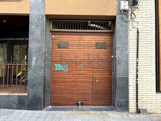 Plus de détails pour Multi-résidentiel à vendre