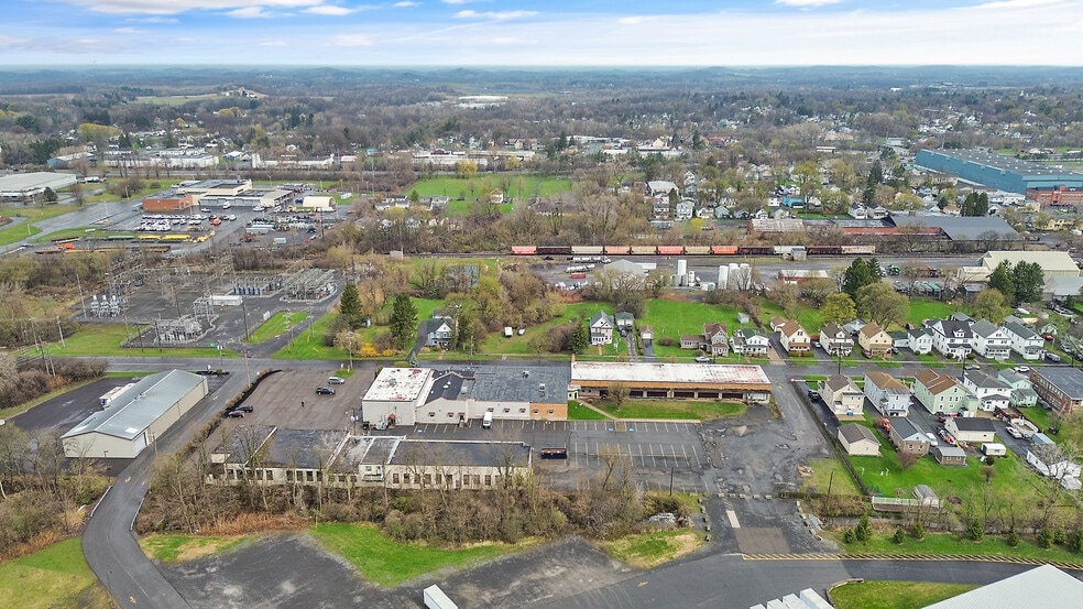 34 Wright Ave, Auburn, NY à vendre - Photo du bâtiment - Image 3 de 53