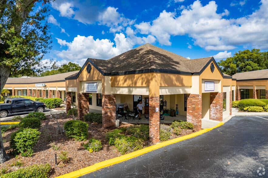 1719-1773 W Fletcher Ave, Tampa, FL for lease - Primary Photo - Image 2 of 2