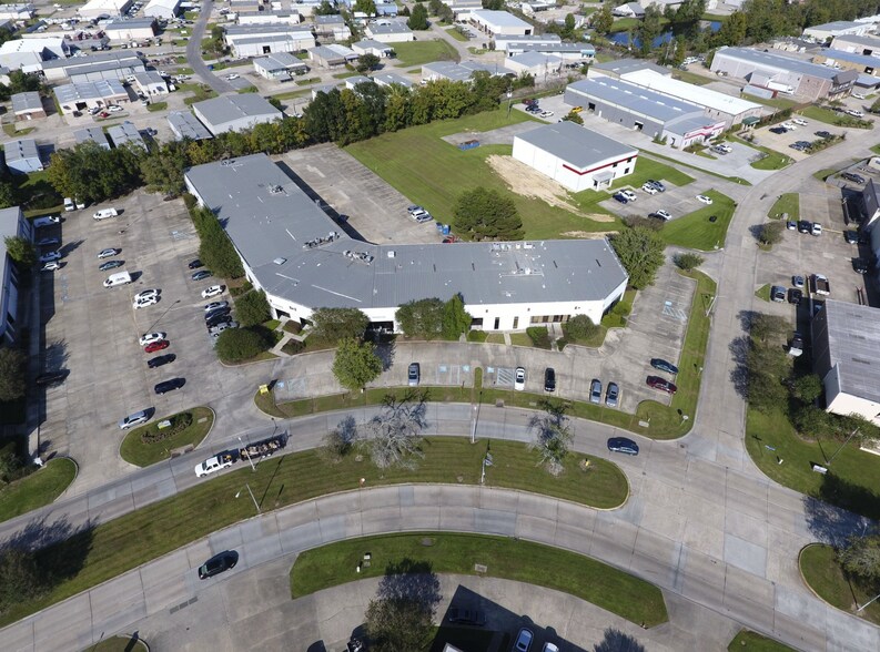 11441 Industriplex Blvd, Baton Rouge, LA à louer - Photo du bâtiment - Image 3 de 8