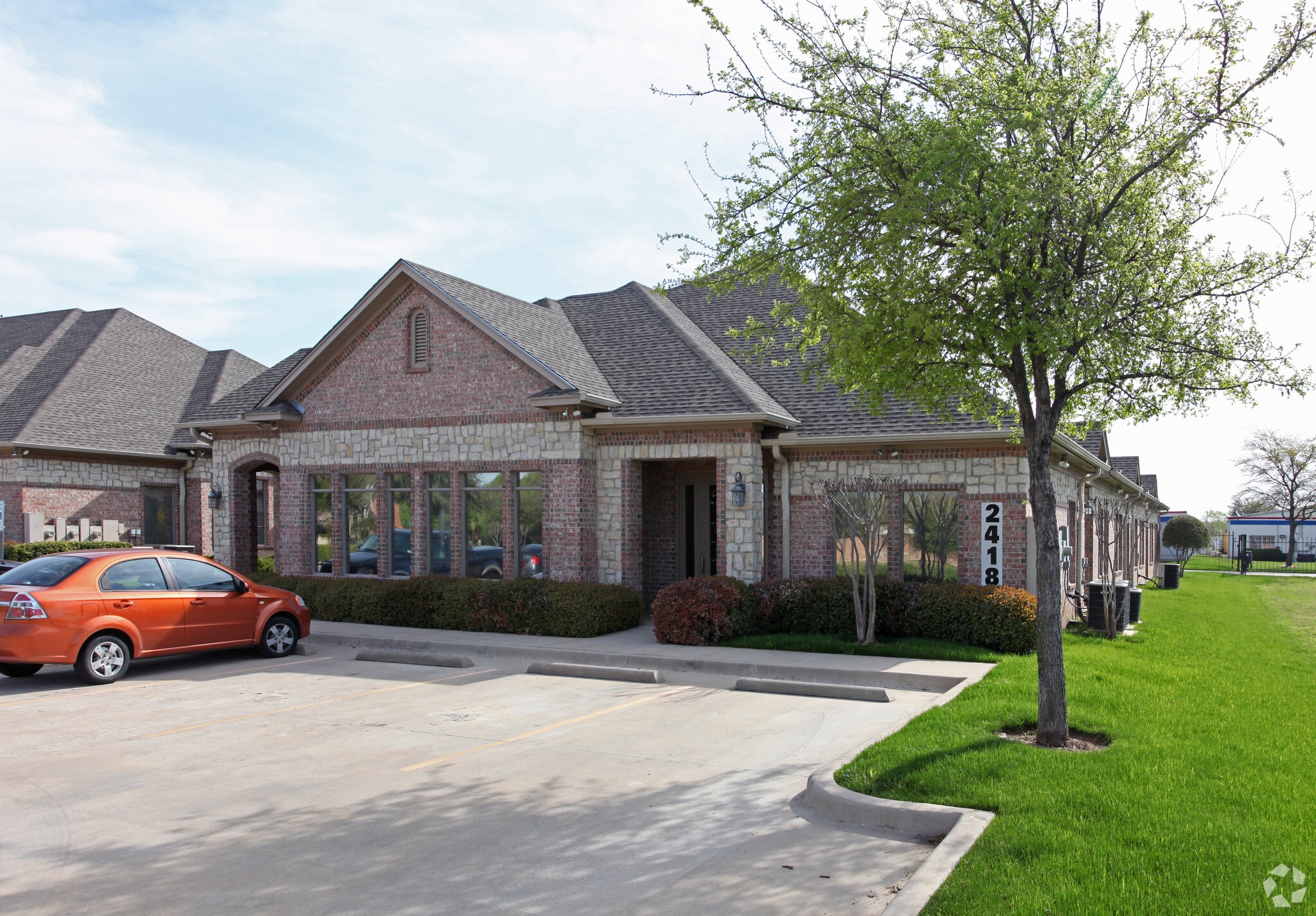 2418 Marsh Ln, Carrollton, TX for lease Primary Photo- Image 1 of 18