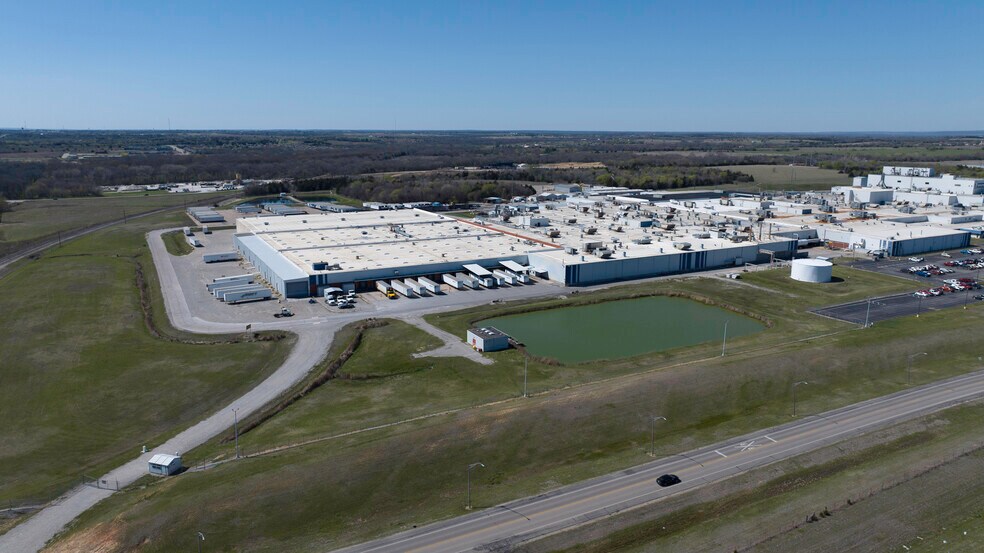 1101 Michelin Rd, Ardmore, OK à vendre - Photo du bâtiment - Image 3 de 6