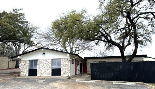 8647 Wurzbach Rd, San Antonio, TX à louer - Photo principale - Image 3 de 4