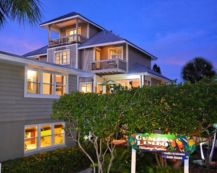 662 Calle del Otono, Sarasota, FL for sale - Primary Photo - Image 1 of 158